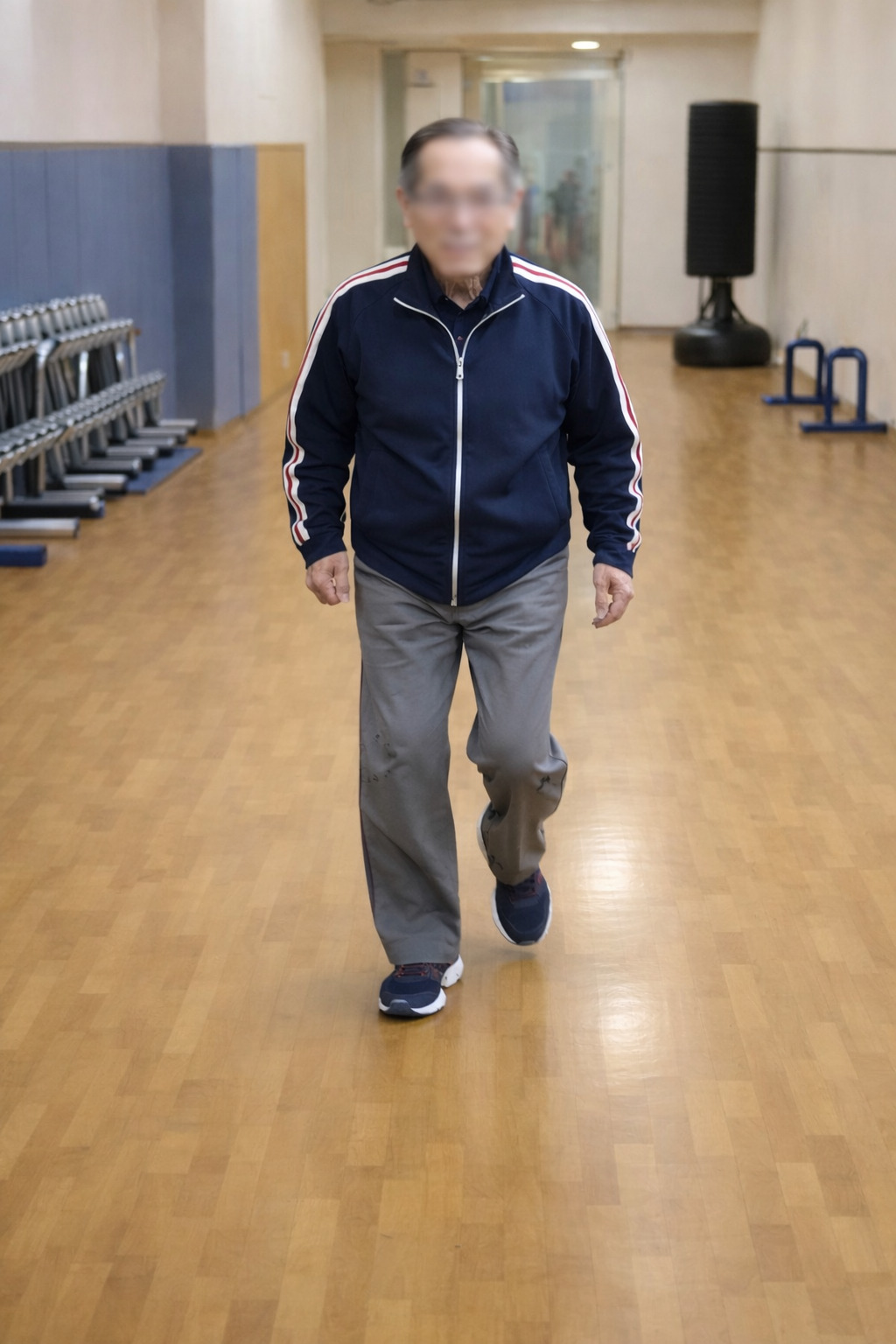 중재 후 보행 모습 (개인 식별 정보 비공개 처리)