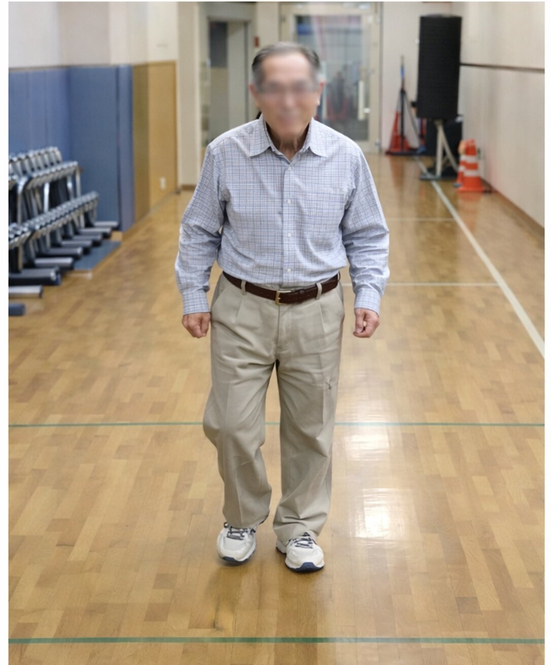 중재 전 보행 모습 (개인 식별 정보 비공개 처리)